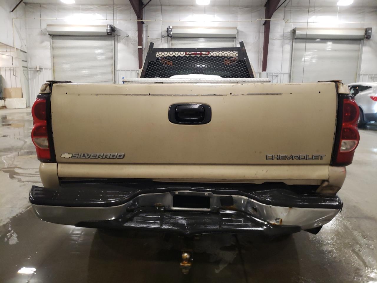 2005 Chevrolet Silverado - Image 6
