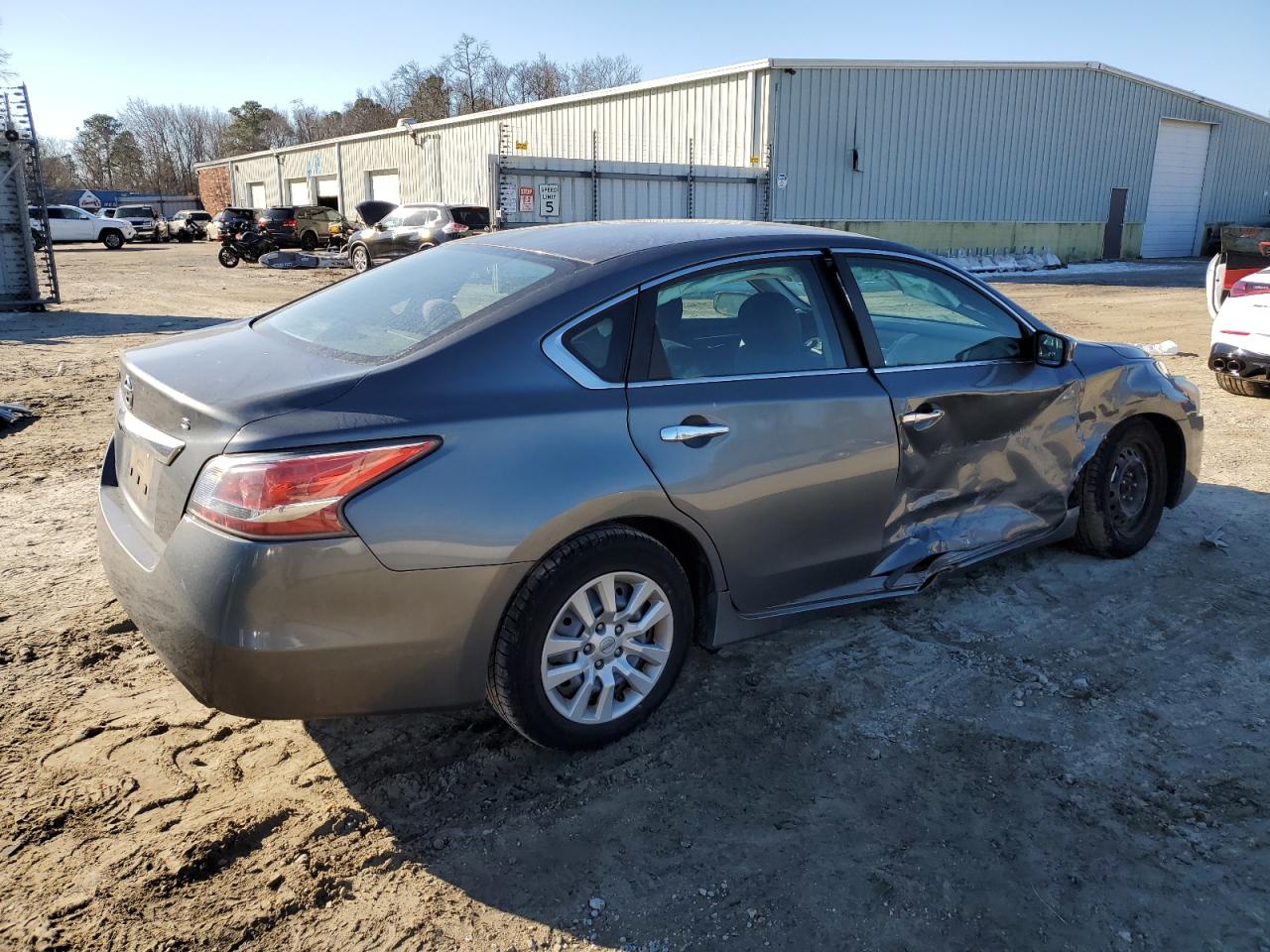 2015 Nissan Altima - Image 3