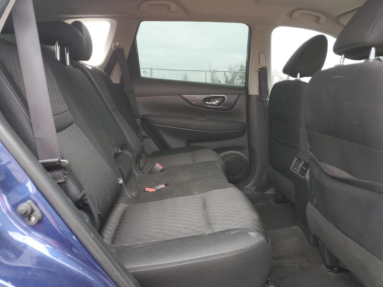 2020 Nissan Rogue - Image 11