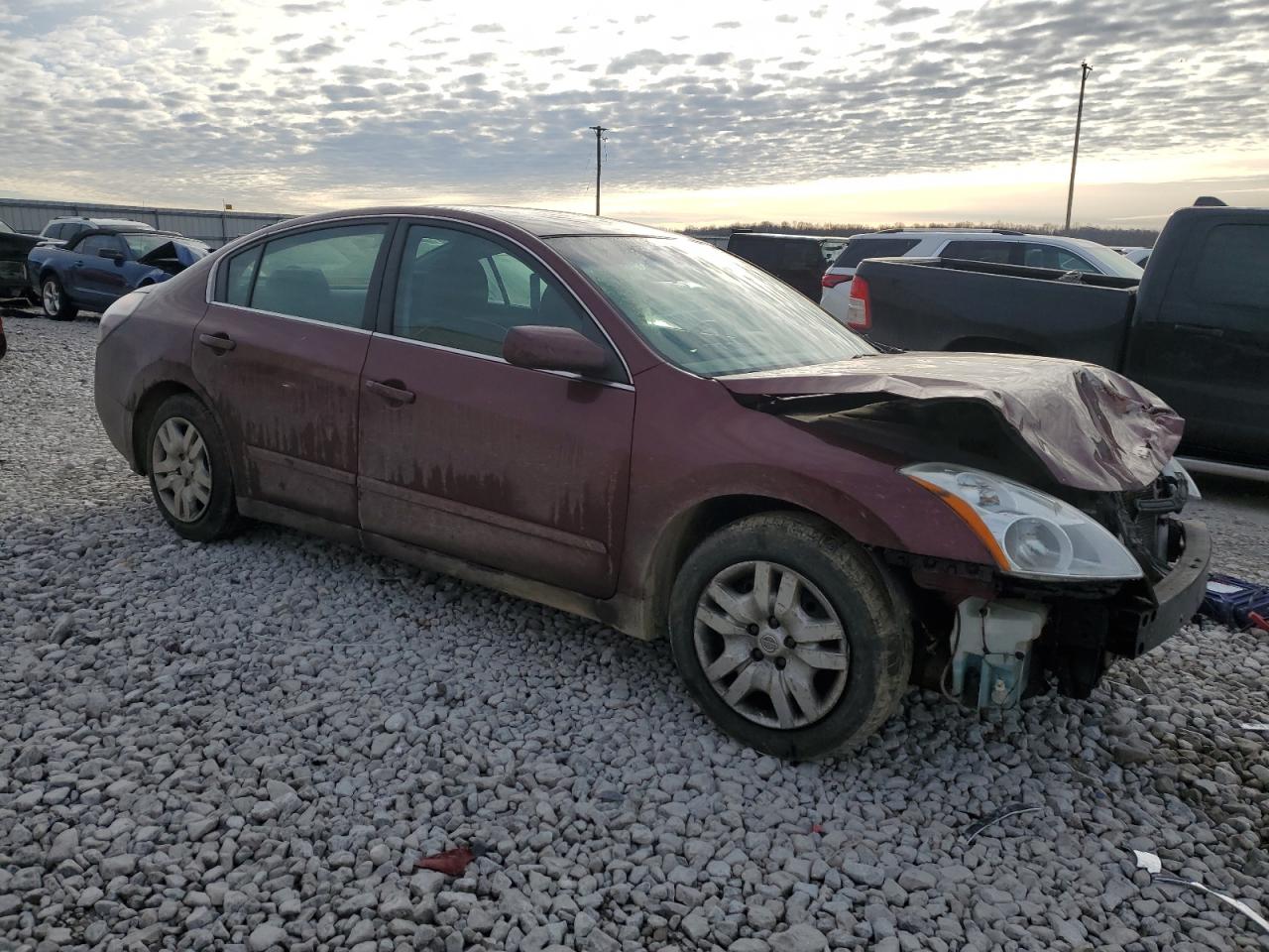2010 Nissan Altima - Image 4