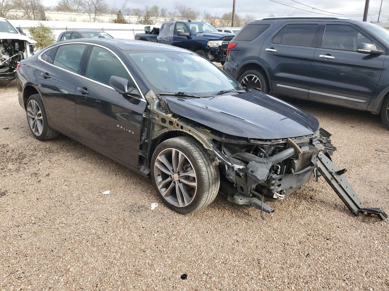 2023 Chevrolet Malibu - Image 4