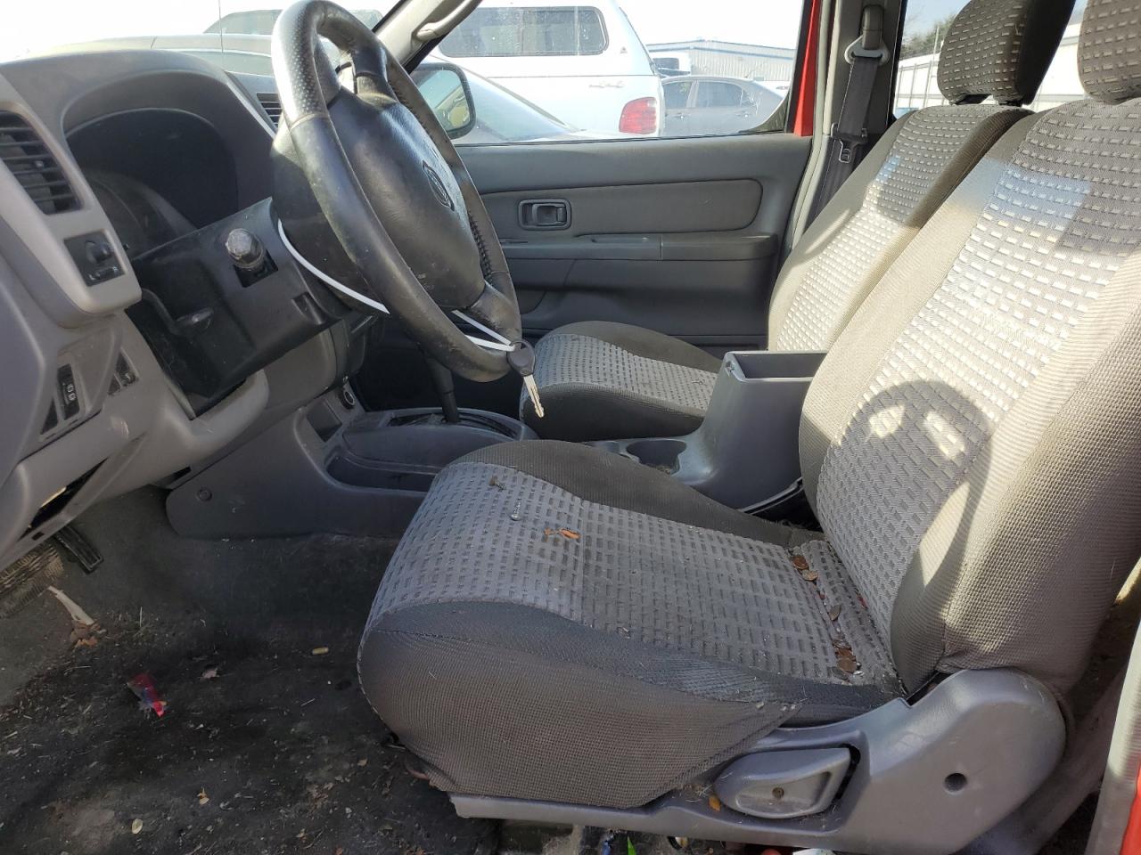 2001 Nissan XTerra - Image 7