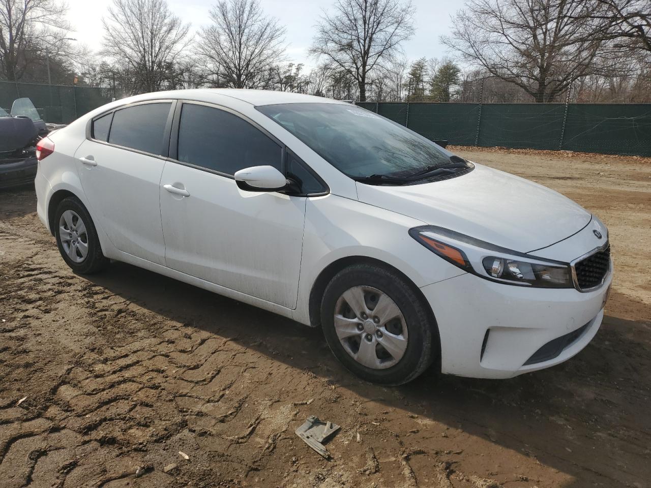 2018 Kia Forte - Image 4