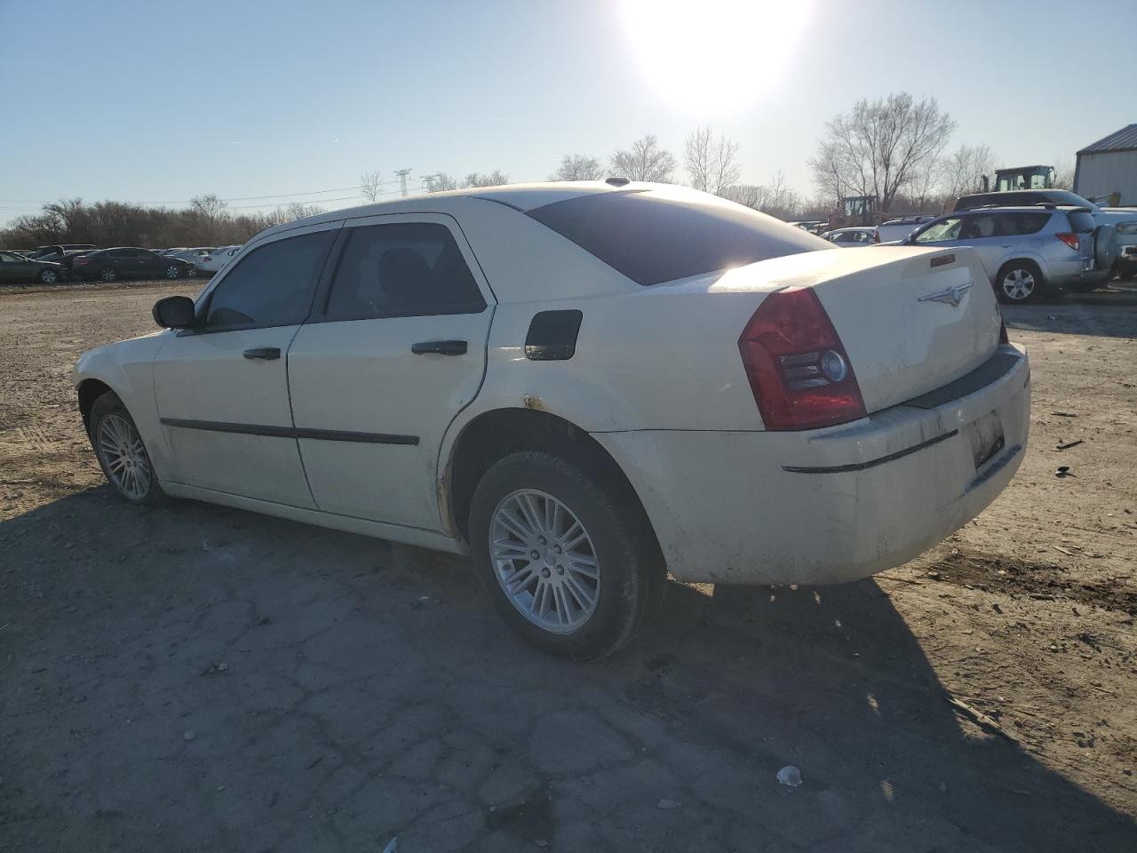 2010 Chrysler 300 - Image 2