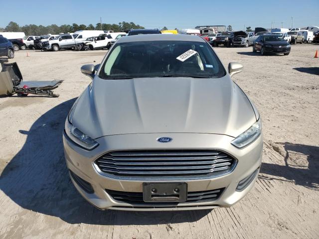 Sedans FORD FUSION 2016 Srebrny