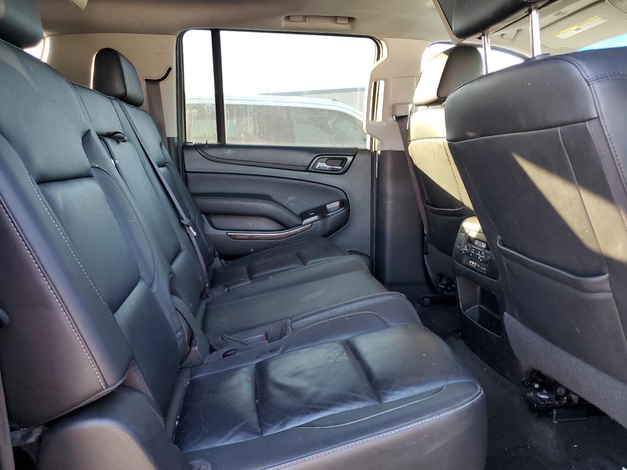 2016 Chevrolet Suburban - Image 11