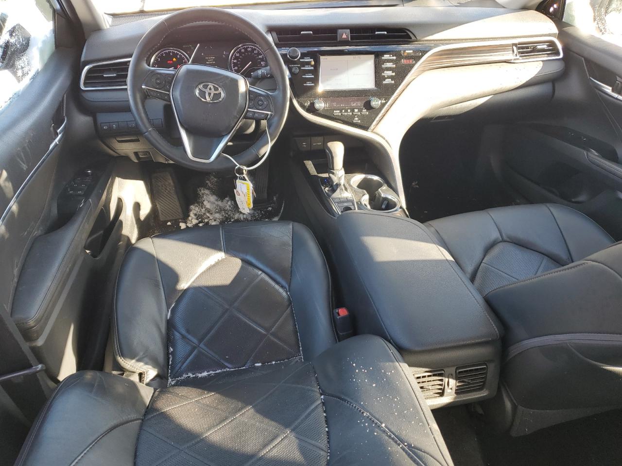 VIN 4T1B11HK2JU120891 2018 TOYOTA CAMRY no.8