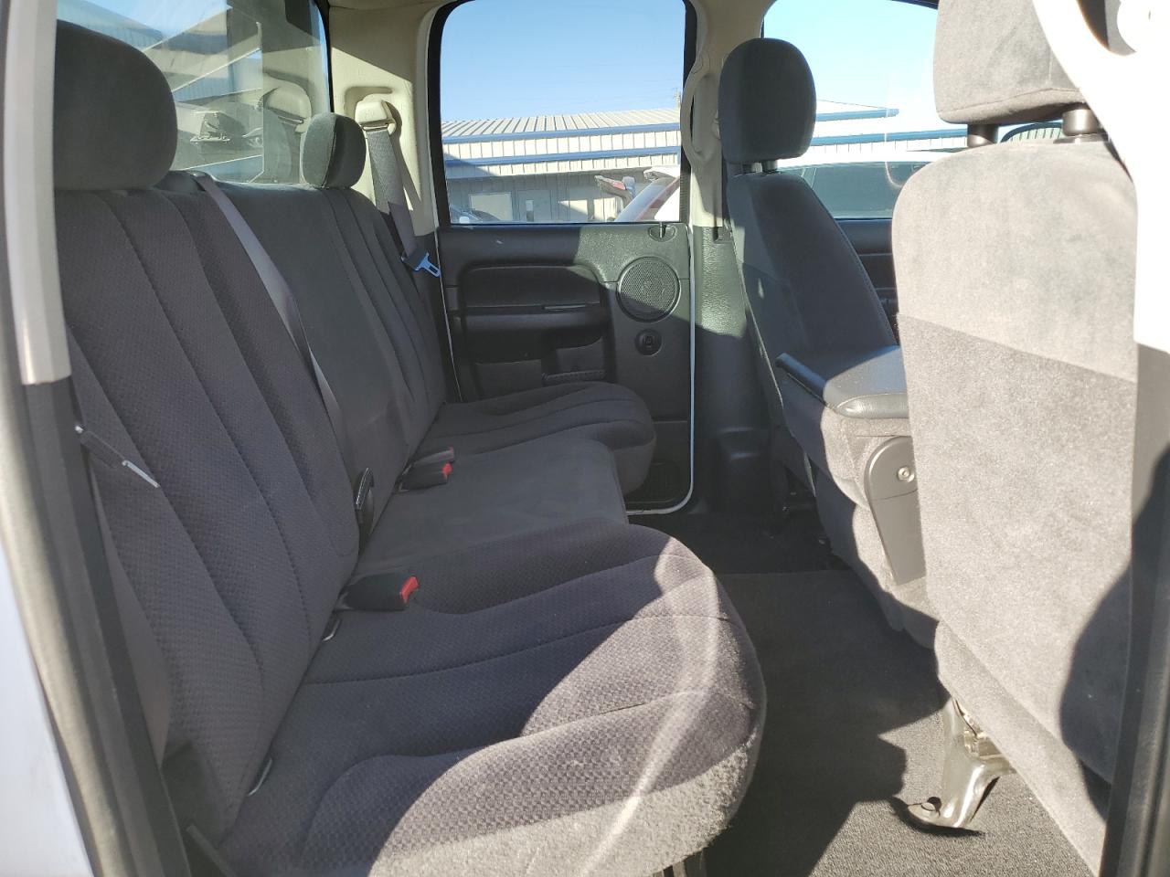 2004 Dodge RAM - Image 10