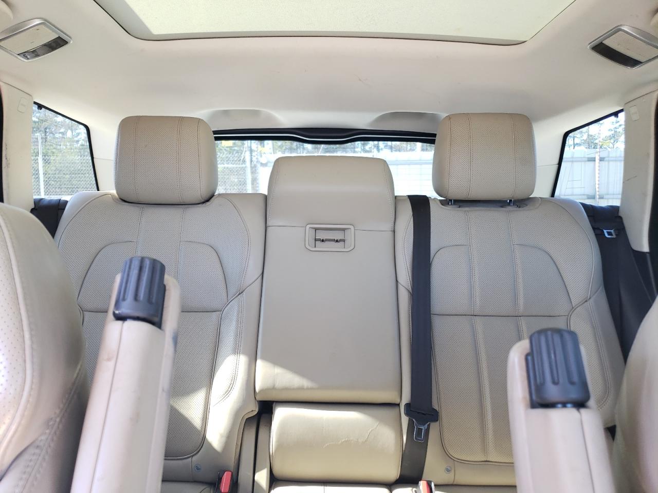 2016 Land Rover Range Rover - Image 10