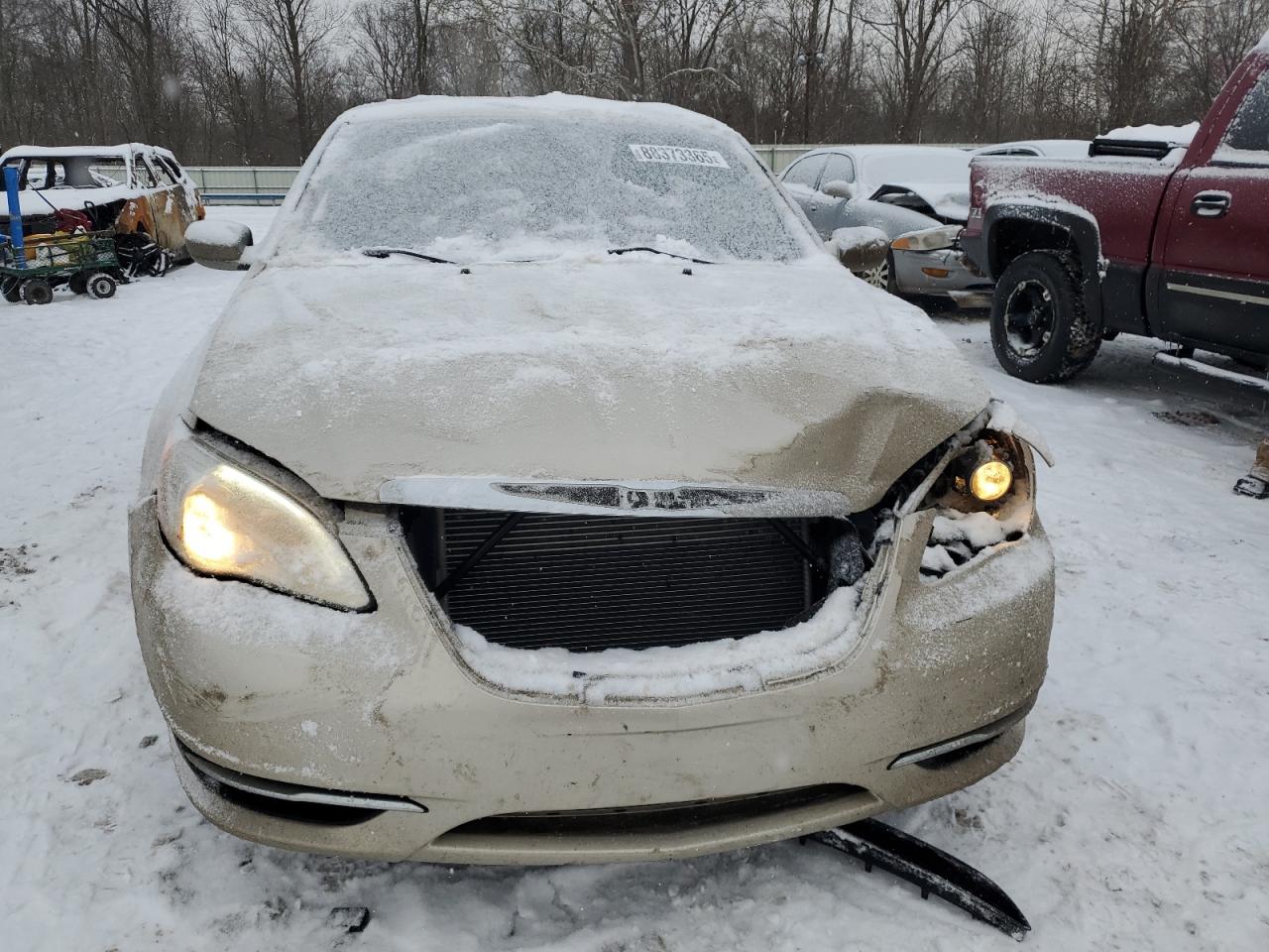 2013 Chrysler 200 - Image 5
