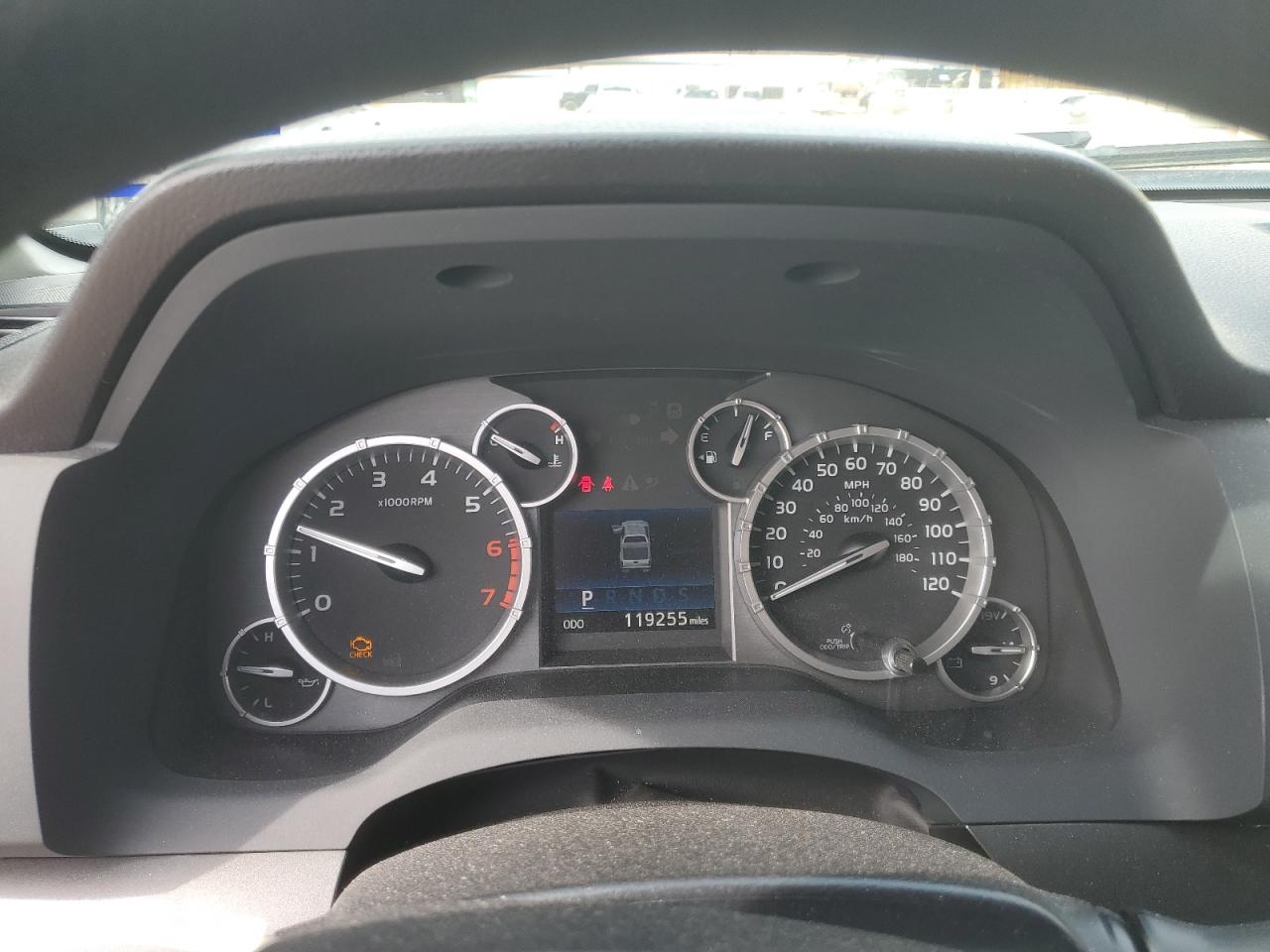 2014 Toyota Tundra - Image 9