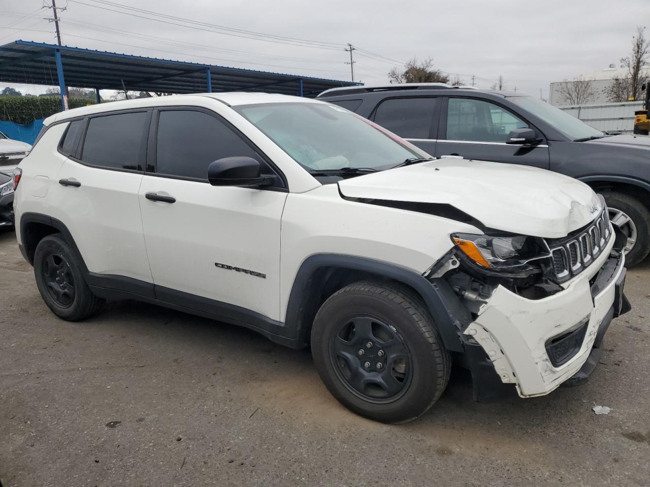 2018 Jeep Compass - Image 4