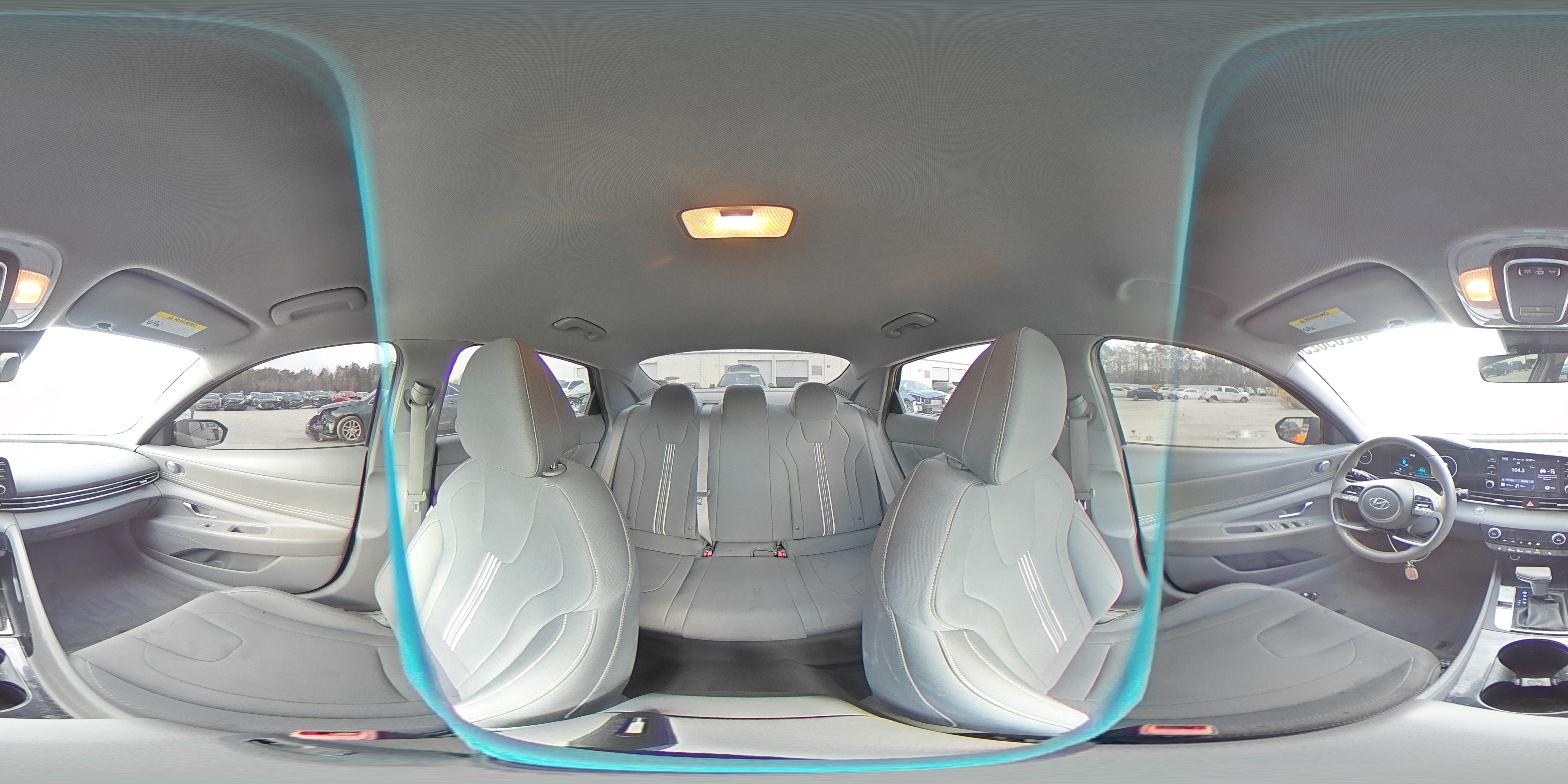 2022 Hyundai Elantra - Image 13