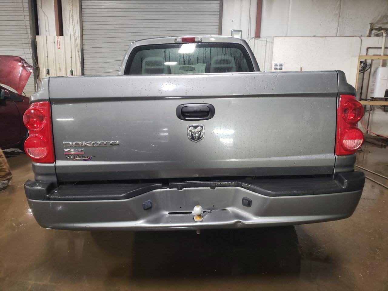 2005 Dodge Dakota - Image 6