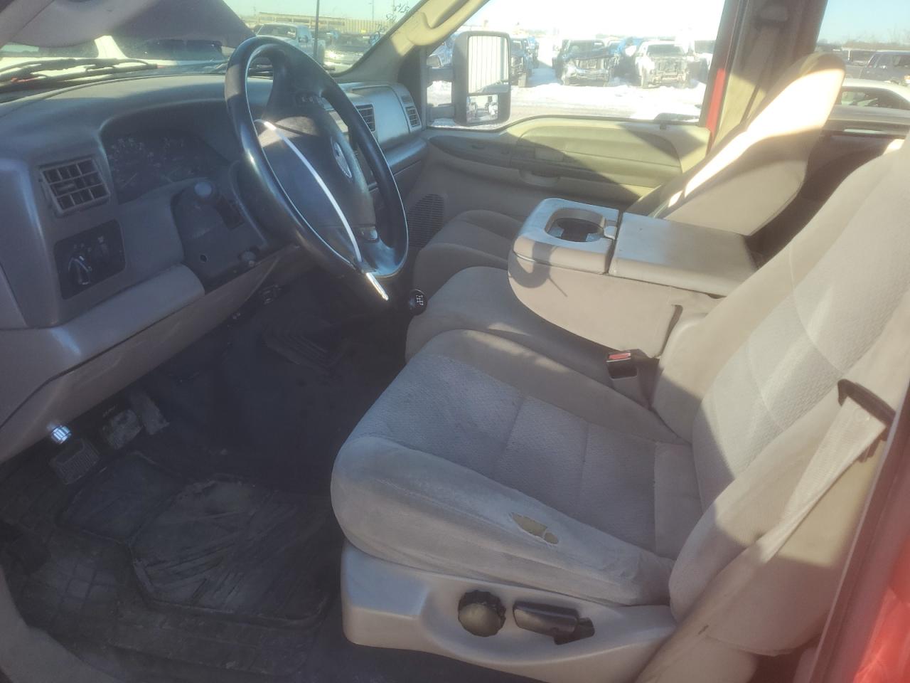 2003 Ford F350 - Image 7
