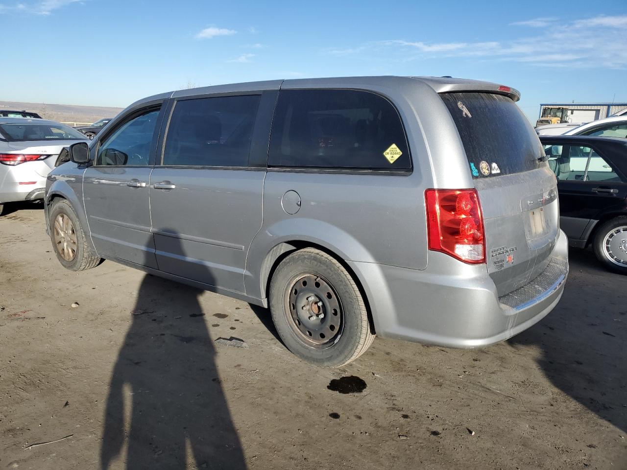 2016 Dodge Caravan - Image 2