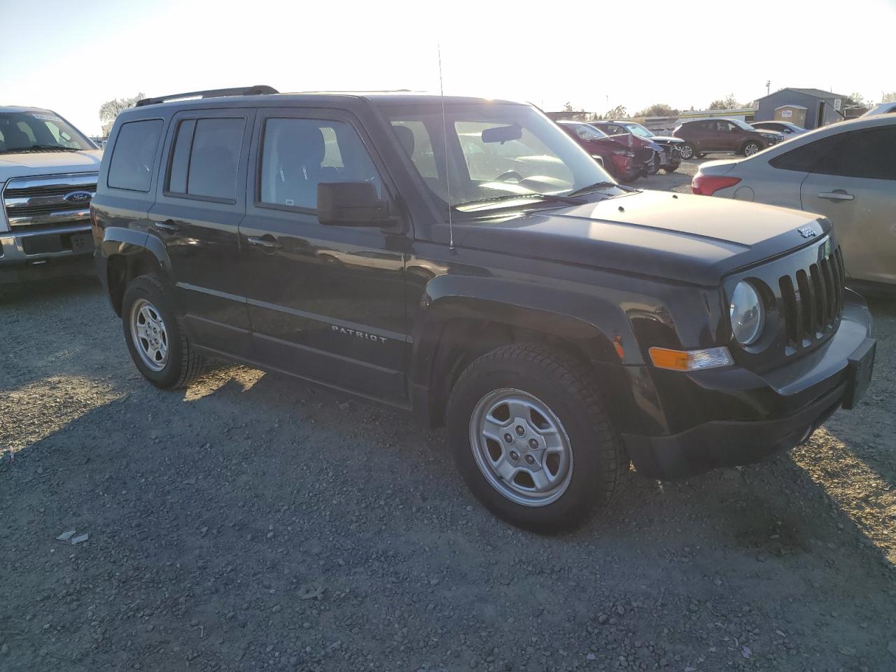 2015 Jeep Liberty (Patriot) - Image 4