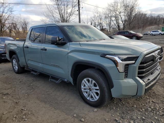  TOYOTA TUNDRA 2024 Зелений