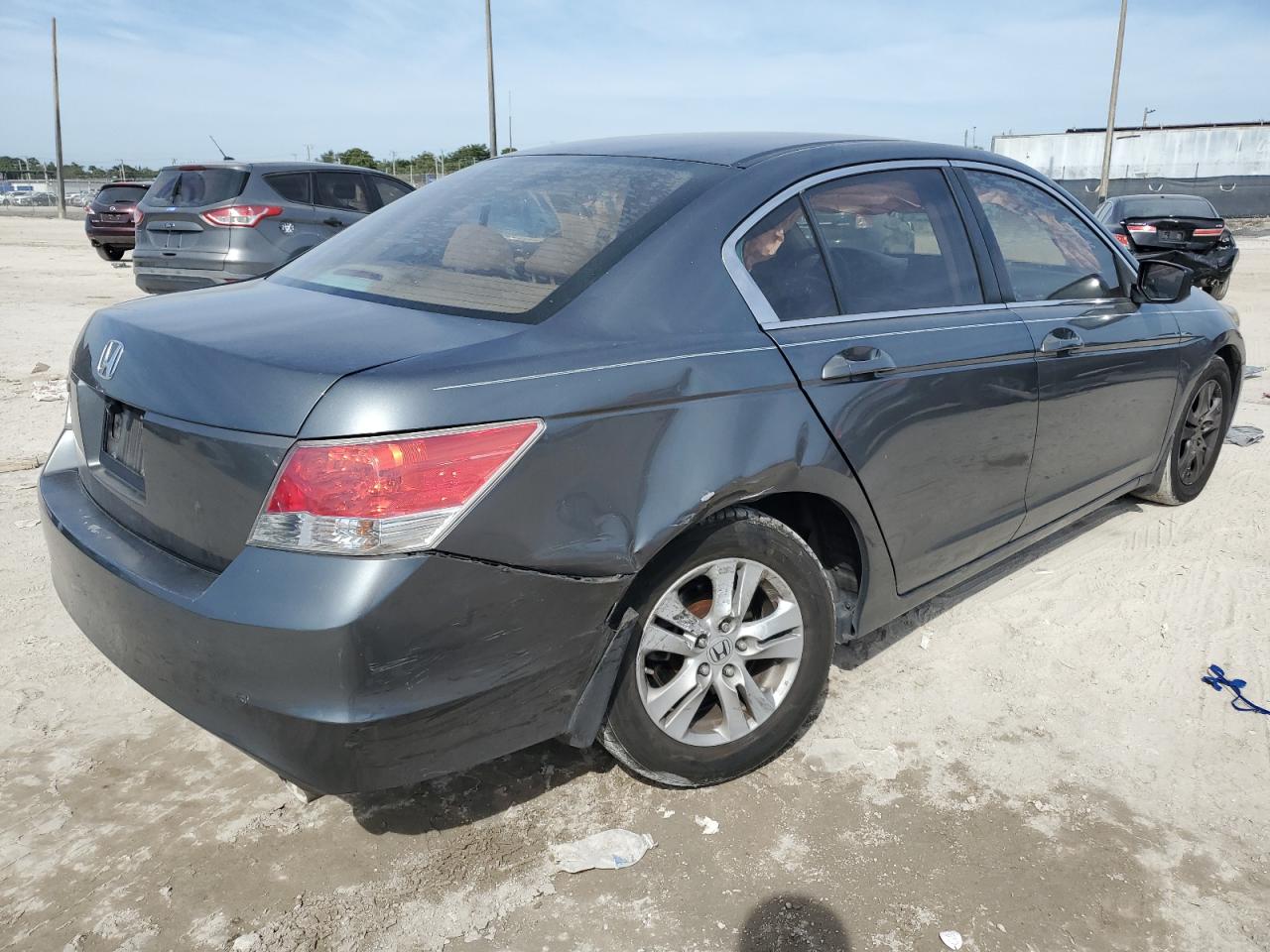 2010 Honda Accord - Image 3