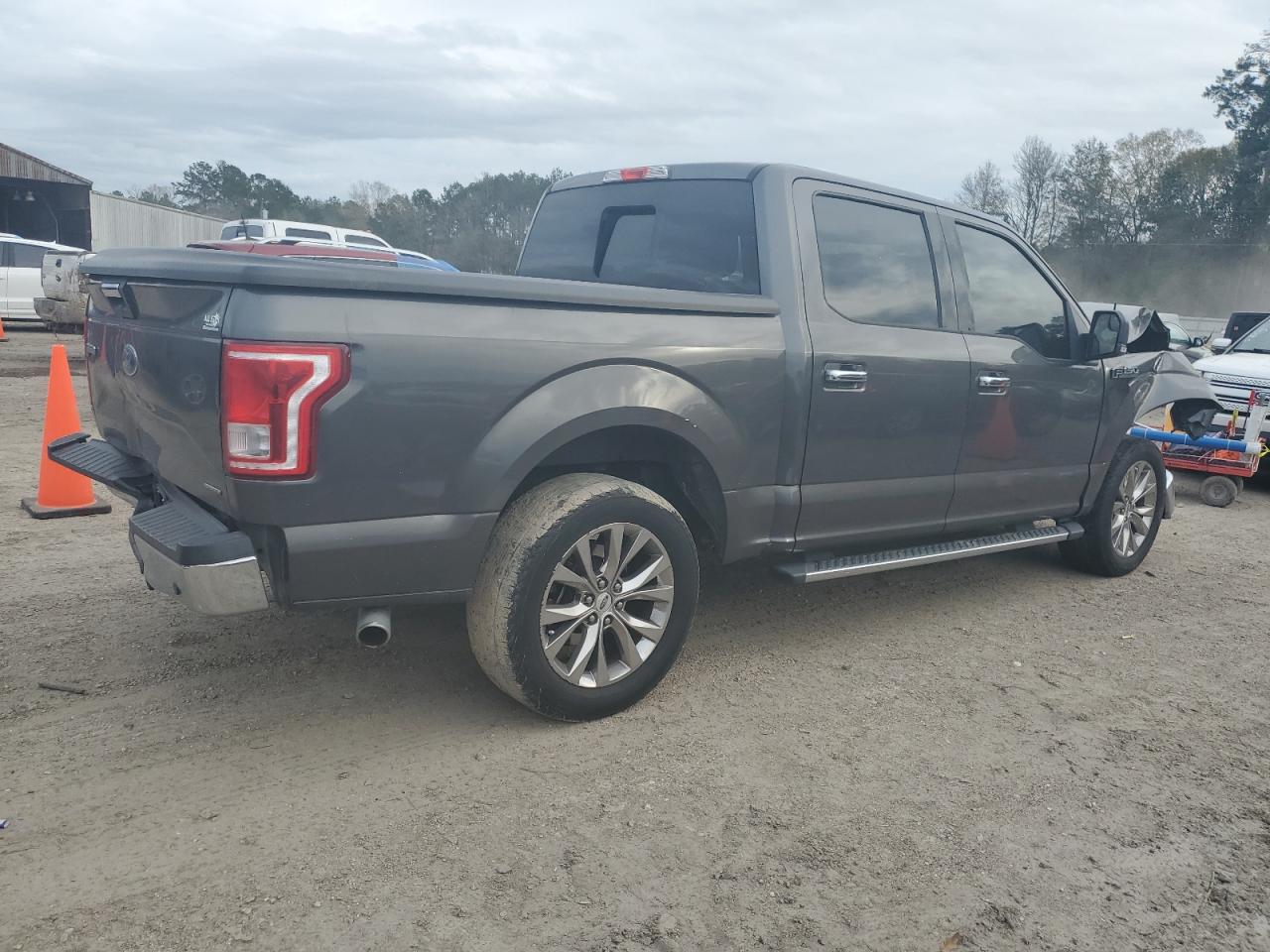 2015 Ford F-150 - Image 3
