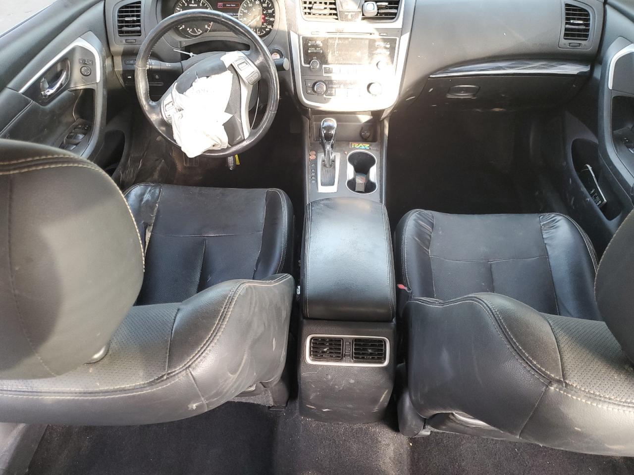 2016 Nissan Altima - Image 8