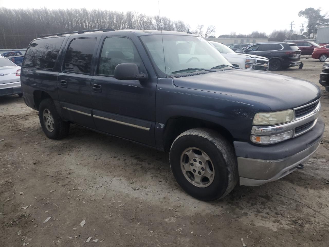 2005 Chevrolet Suburban - Image 4