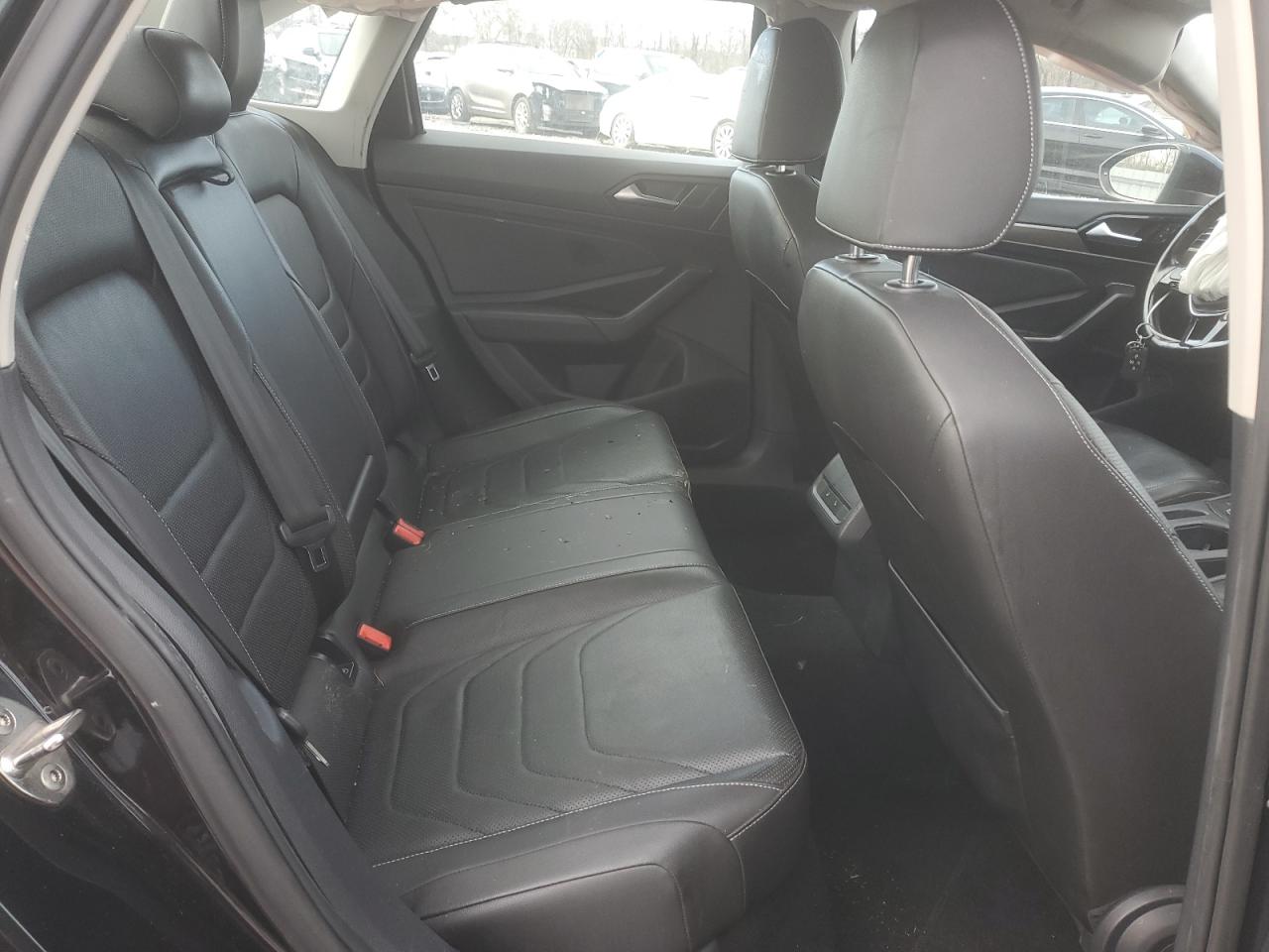 2019 Volkswagen Jetta - Image 10