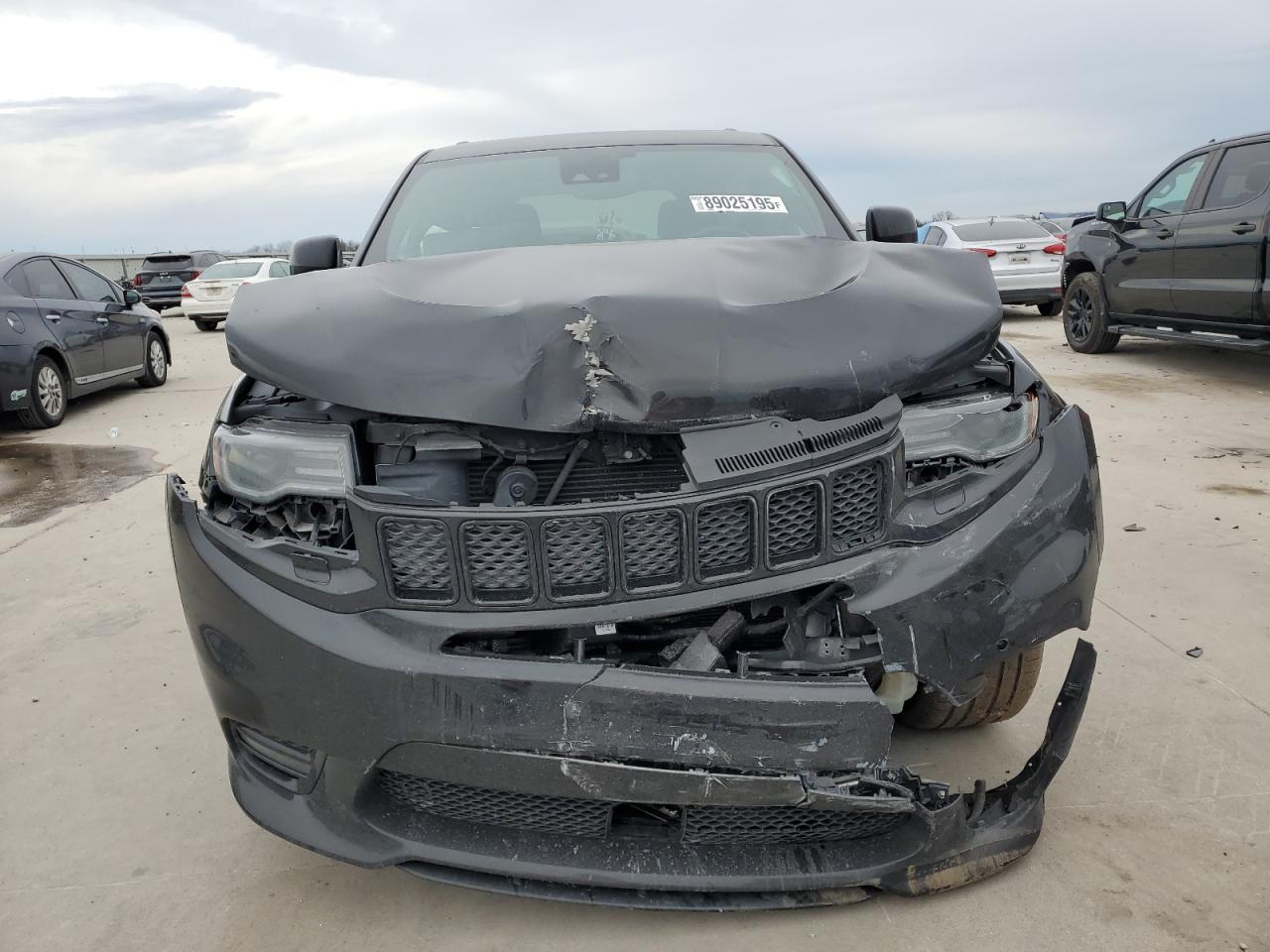 2018 Jeep Grand Cherokee - Image 5