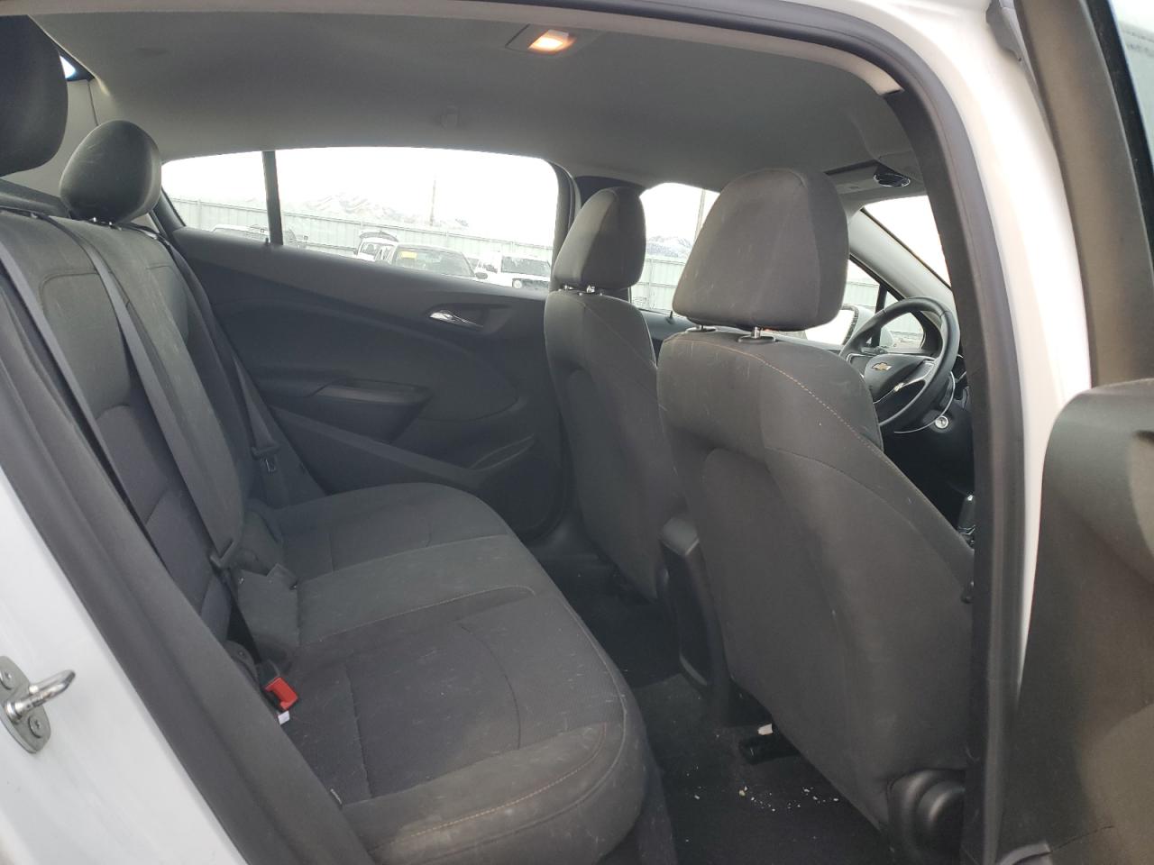 2016 Chevrolet Cruze - Image 10