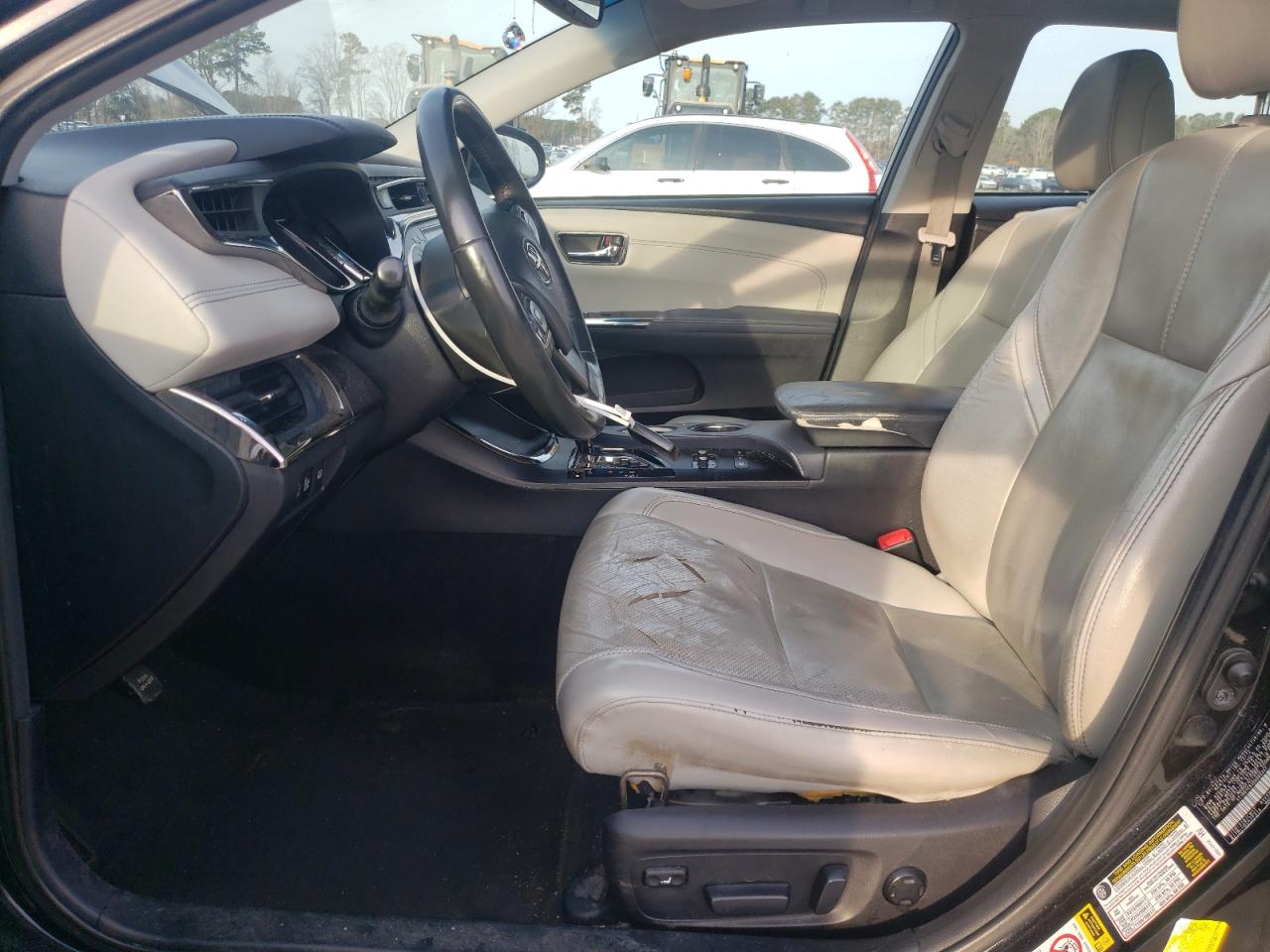 2013 Toyota Avalon - Image 7