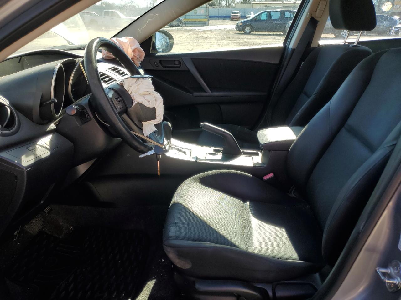 2011 Mazda 3 - Image 7