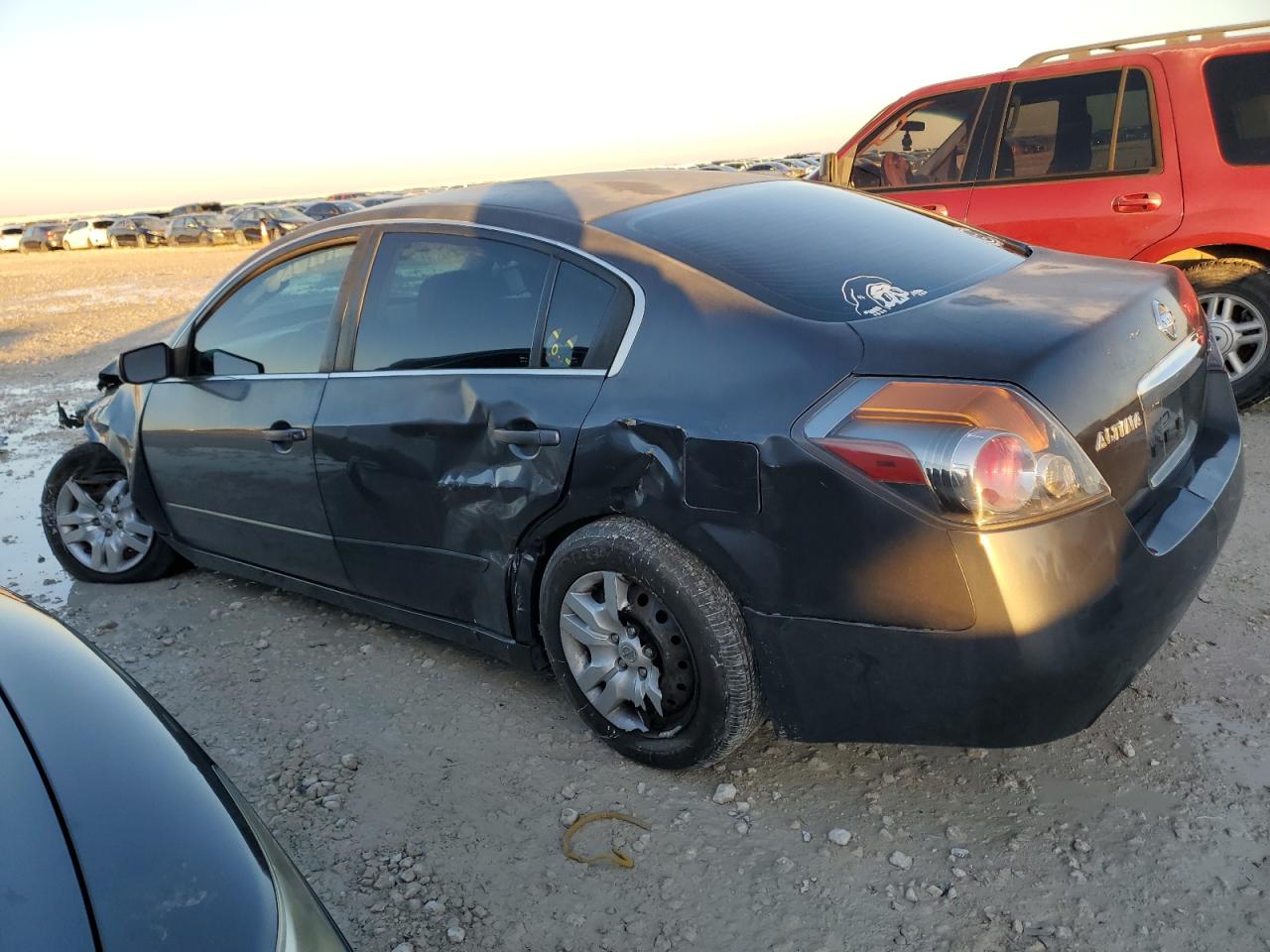 2011 Nissan Altima - Image 2