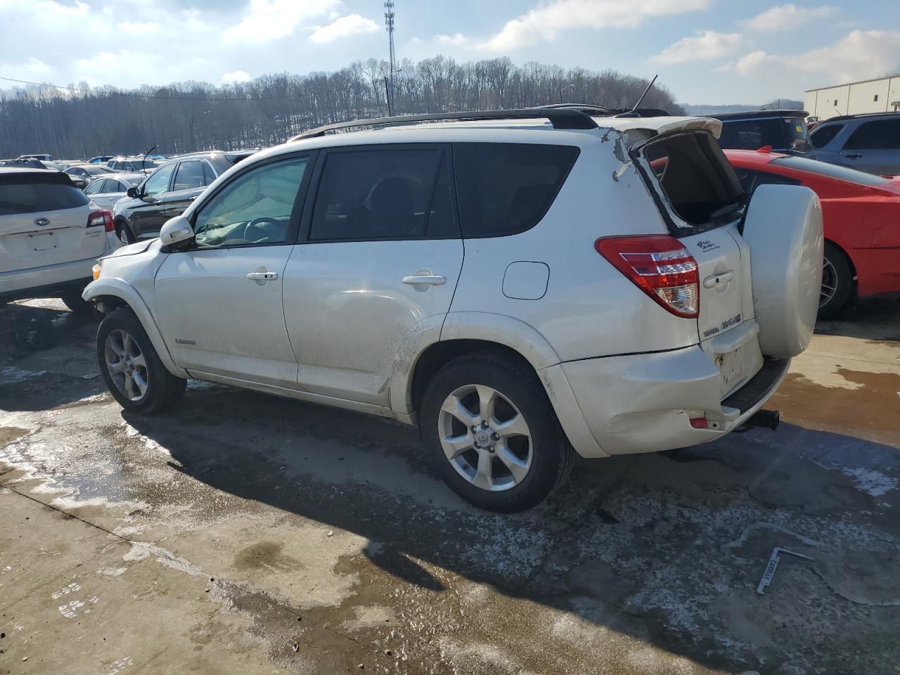 2010 Toyota RAV 4 - Image 2
