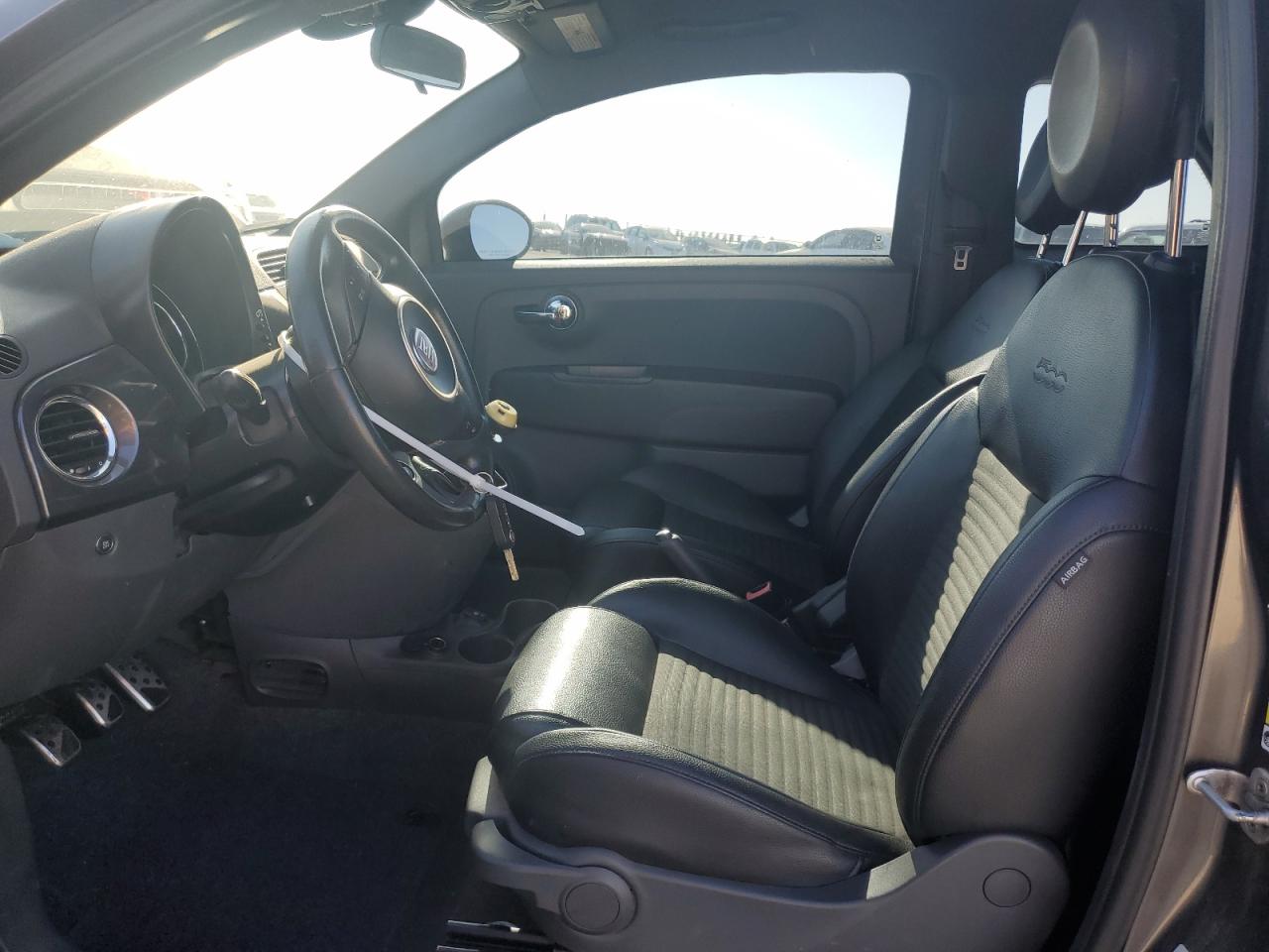 2015 Fiat 500 - Image 7