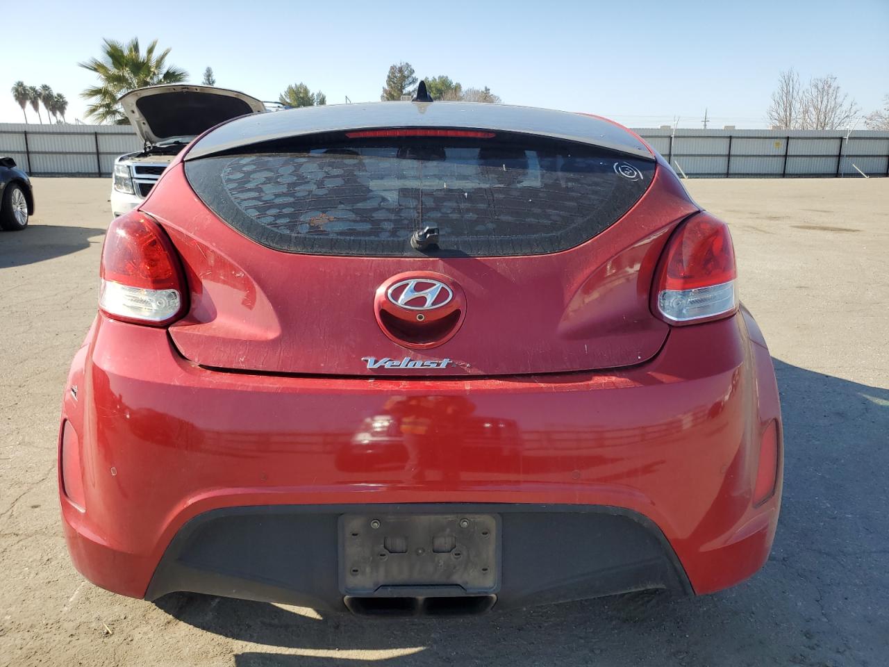 2013 Hyundai Veloster - Image 6