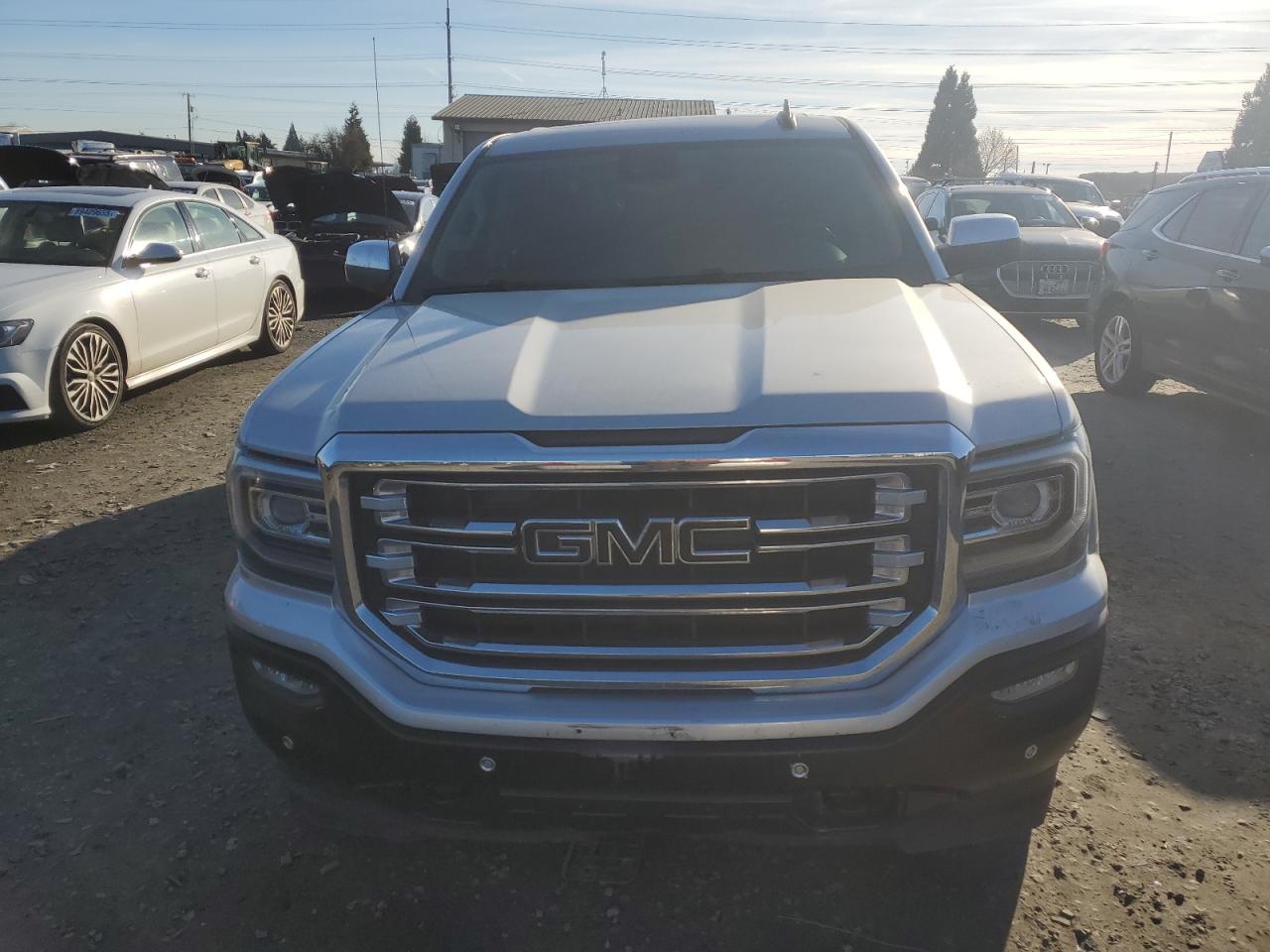 2018 GMC Sierra - Image 5