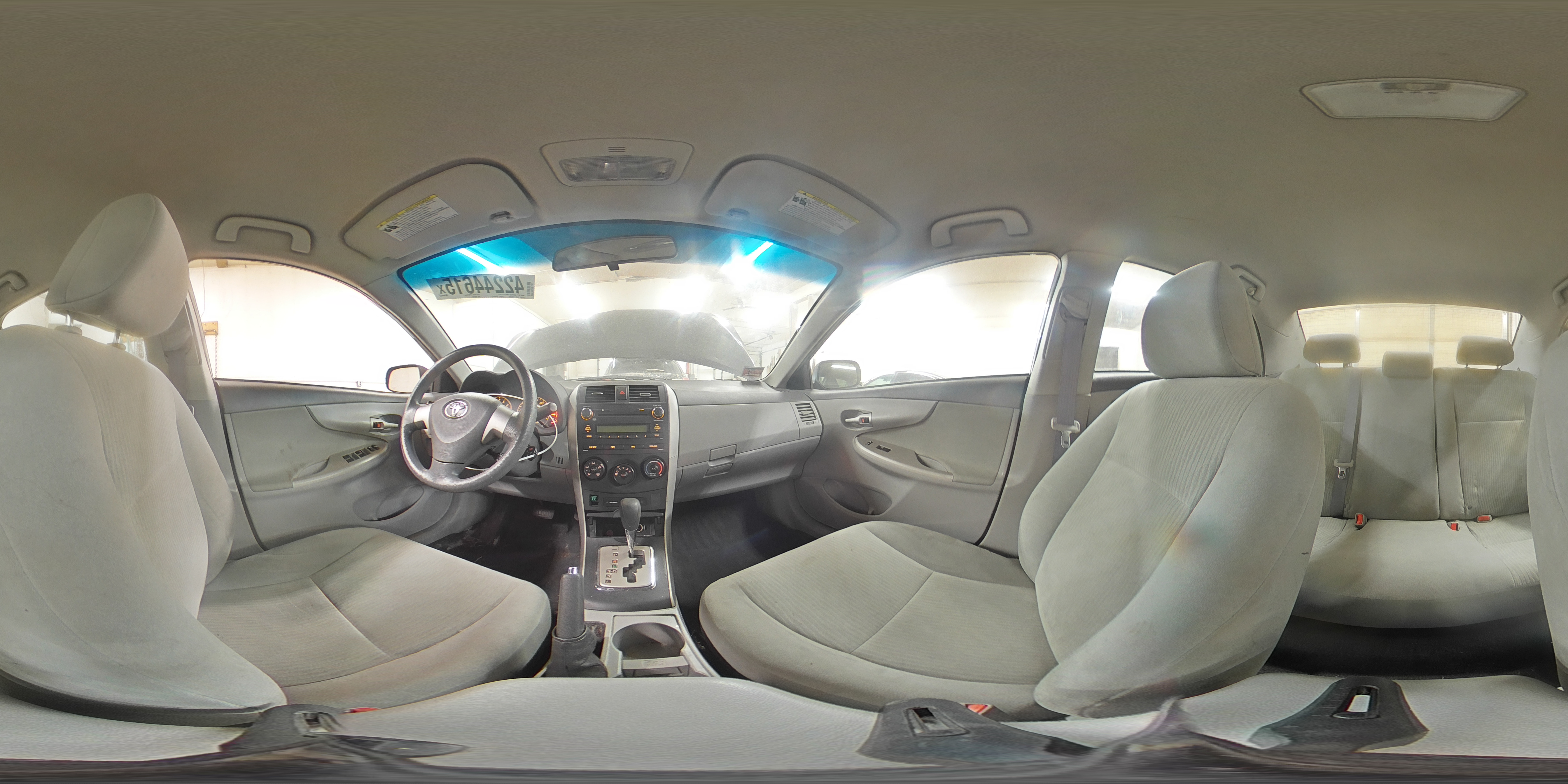 2010 Toyota Corolla - Image 12