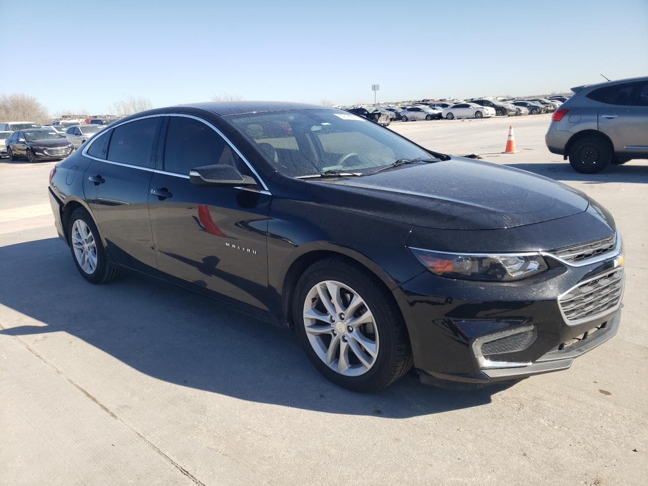 2017 Chevrolet Malibu - Image 4