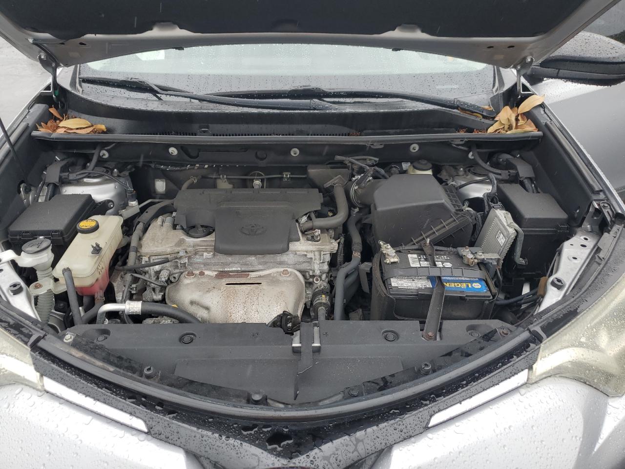 2016 Toyota RAV 4 - Image 12