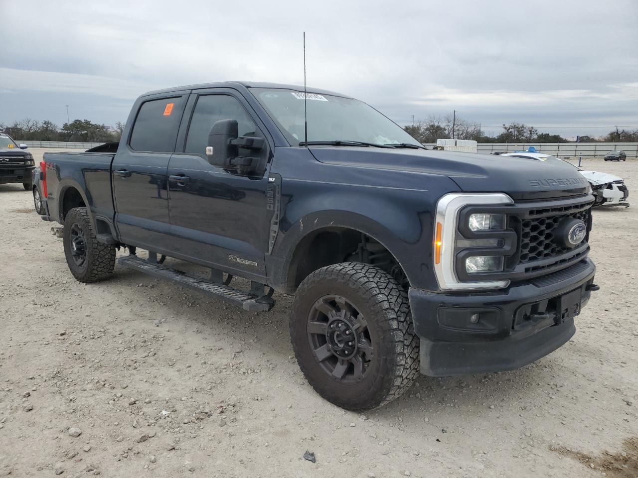 2023 Ford F250 - Image 4