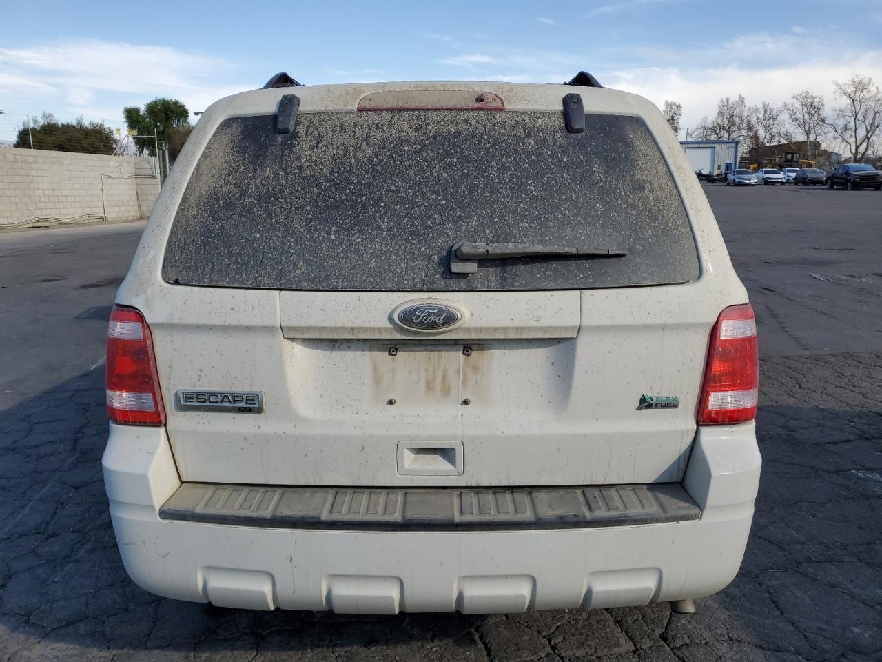 2010 Ford Escape - Image 6