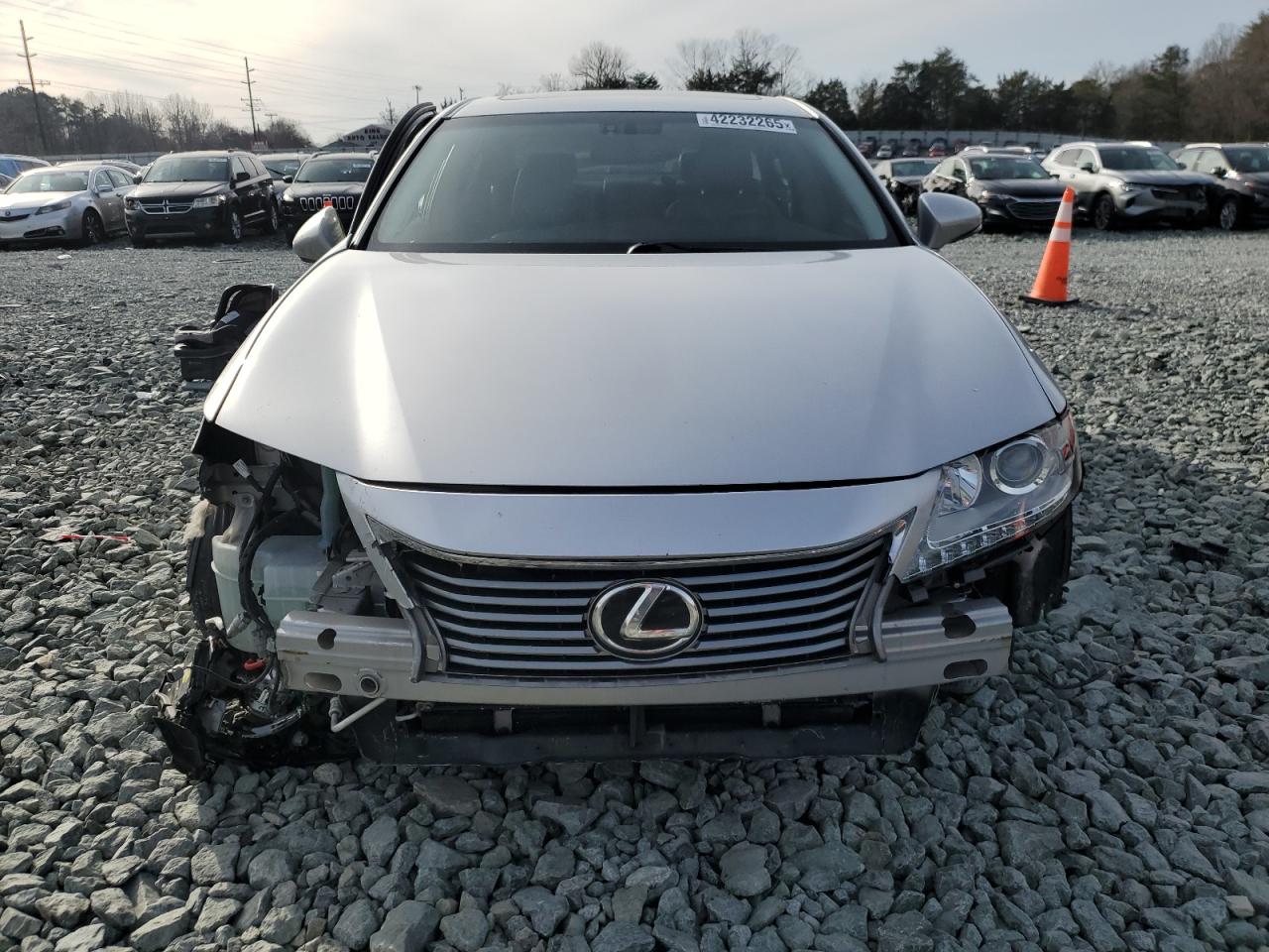 2013 Lexus ES - Image 5
