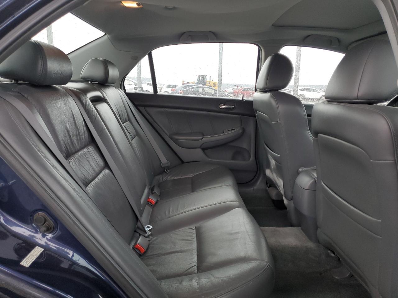 2007 Honda Accord - Image 10