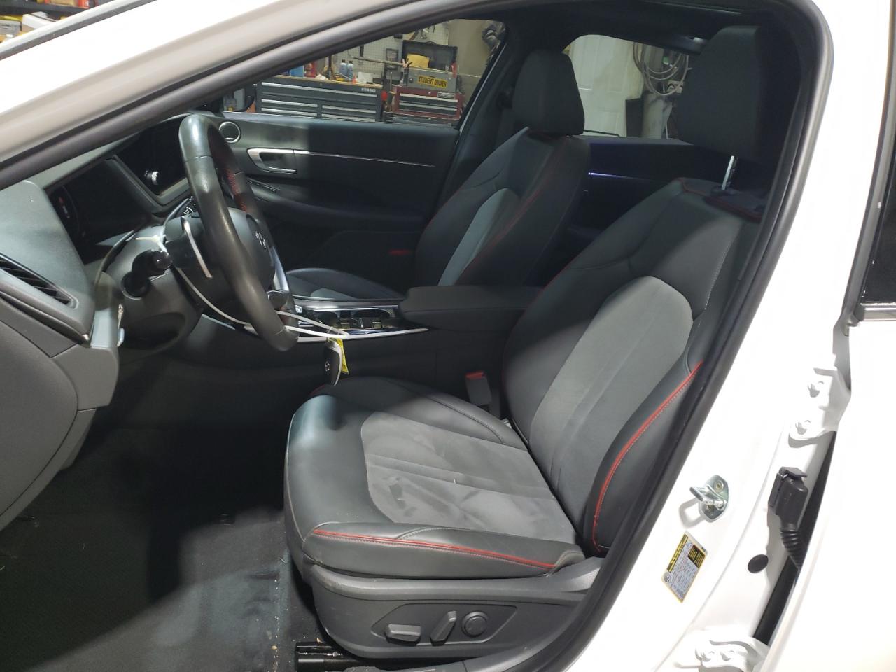 2022 Hyundai Sonata - Image 7