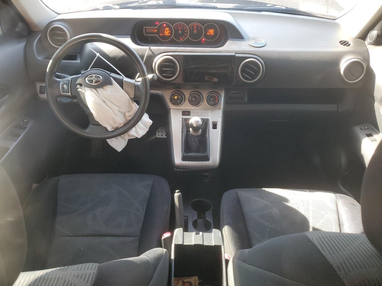 2012 Toyota xB - Image 8