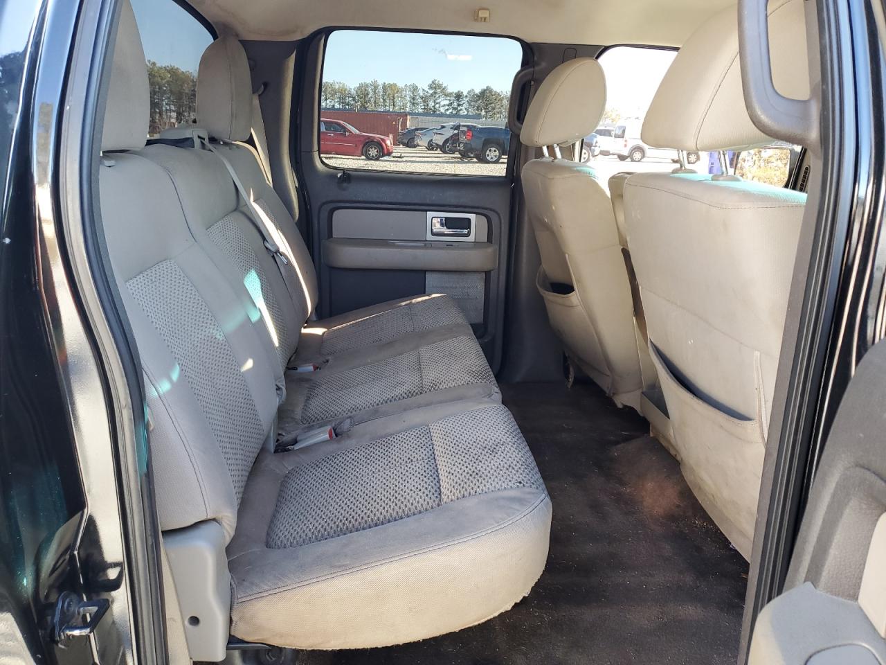 2010 Ford F-150 - Image 10
