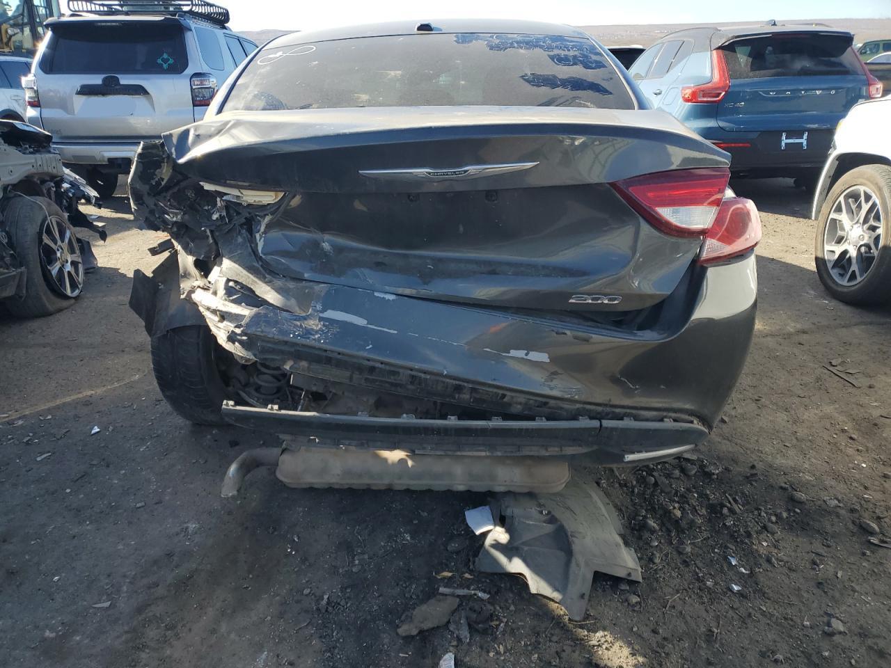 2015 Chrysler 200 - Image 6