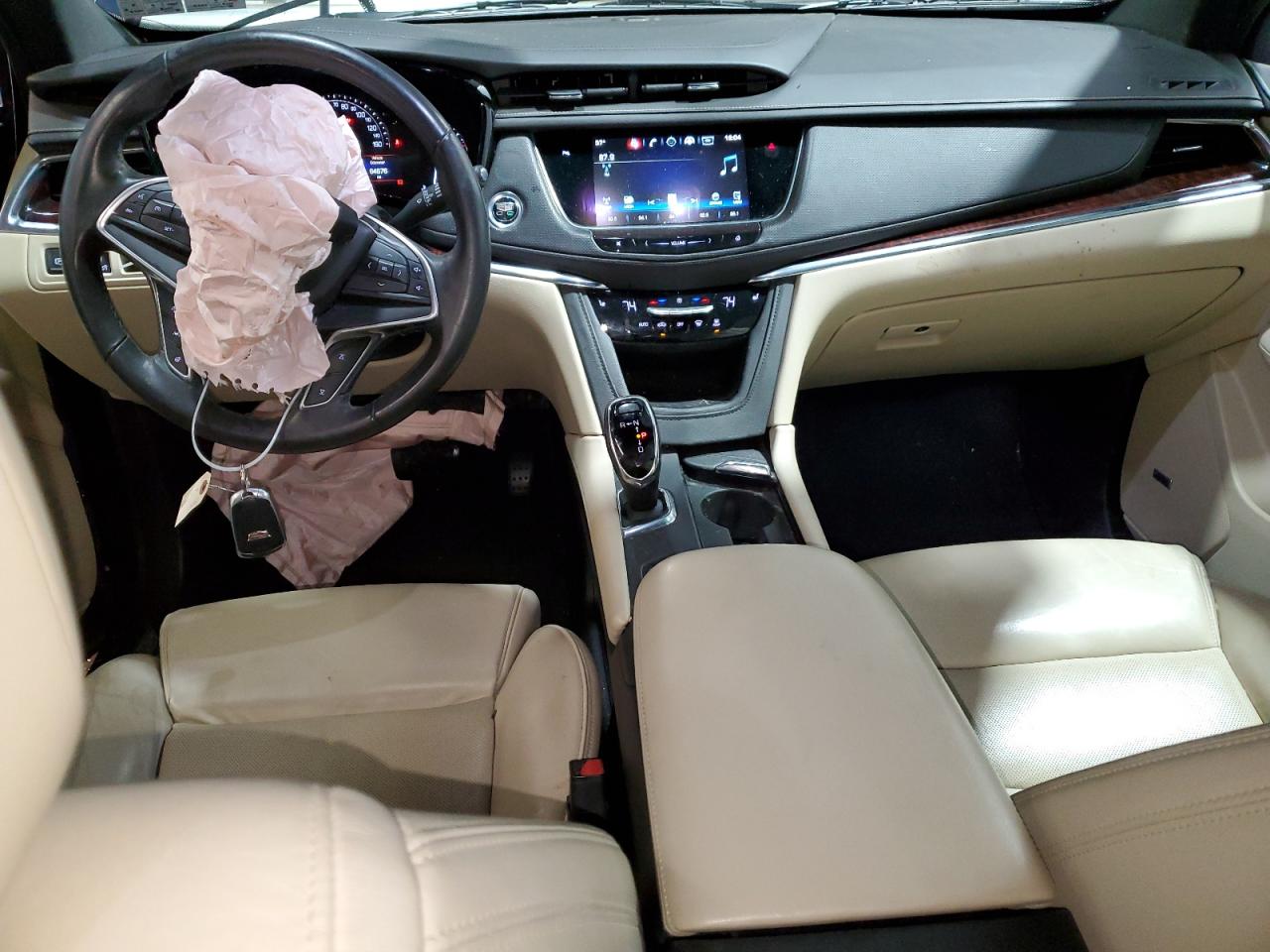 2017 Cadillac XT5 - Image 8