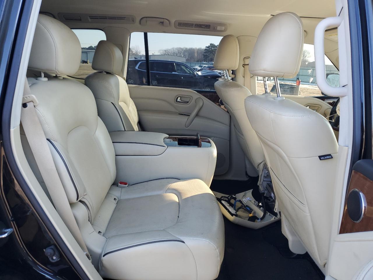 2019 Infiniti QX80 - Image 11