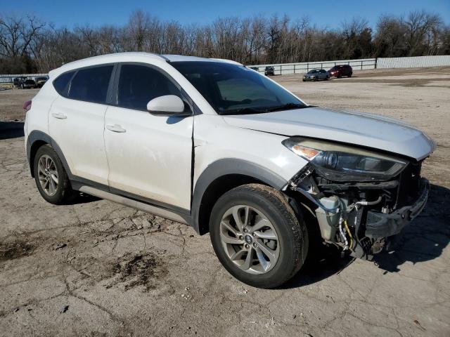 Паркетники HYUNDAI TUCSON 2017 Белы